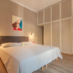  Apartamento Family Colours Close To @rialto Mercato